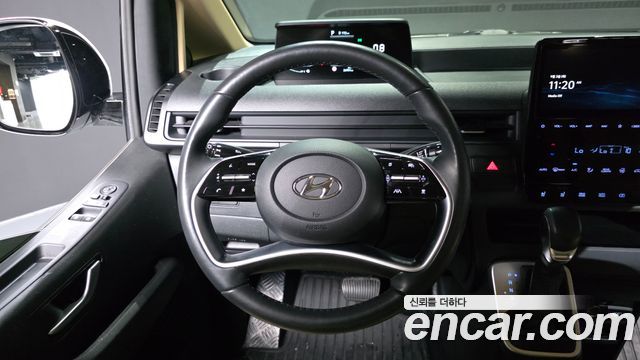 Hyundai Staria 4WD Tourer 11-Seater Modern 2023 — фото 13