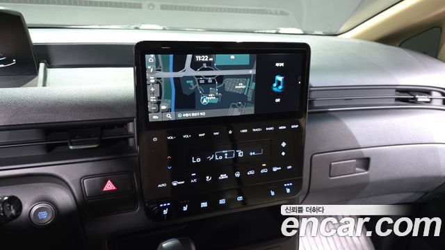 Hyundai Staria 4WD Tourer 11-Seater Modern 2023 — фото 15