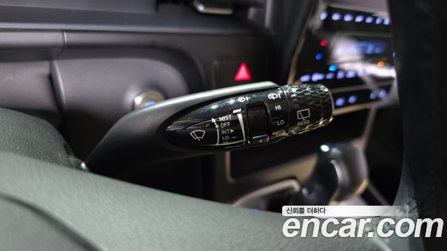 Hyundai Staria 4WD Tourer 11-Seater Modern 2023 — фото 28