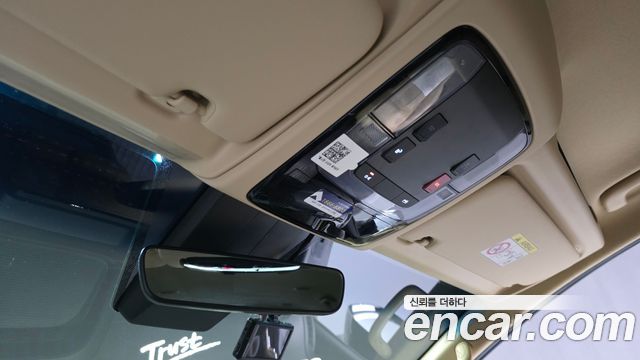 Hyundai Staria 4WD Tourer 11-Seater Modern 2023 — фото 31