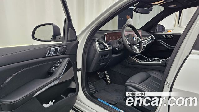 BMW X7 (G07) xDrive 40i M Sport 6STR 2025 — фото 10
