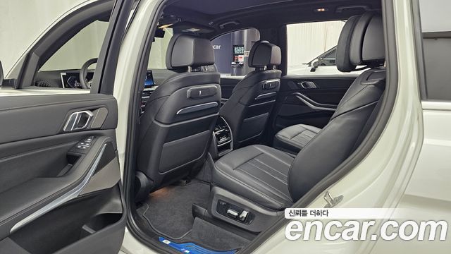 BMW X7 (G07) xDrive 40i M Sport 6STR 2025 — фото 12