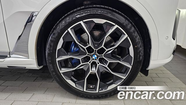 BMW X7 (G07) xDrive 40i M Sport 6STR 2025 — фото 21