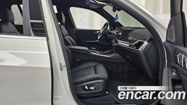 BMW X7 (G07) xDrive 40i M Sport 6STR 2025 — фото 26