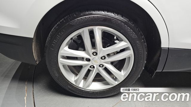 Chevrolet Equinox 2WD Premier Exclusive 2018 — фото 5