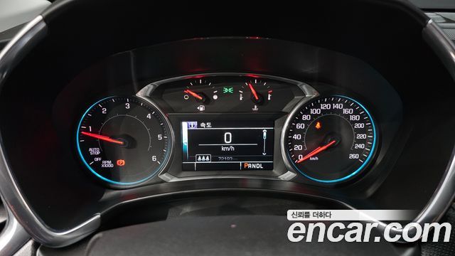 Chevrolet Equinox 2WD Premier Exclusive 2018 — фото 8