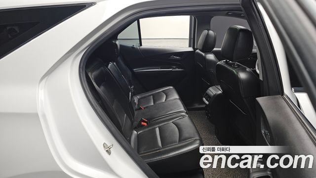 Chevrolet Equinox 2WD Premier Exclusive 2018 — фото 26