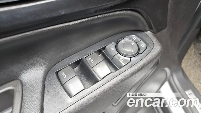 Chevrolet Equinox 2WD Premier Exclusive 2018 — фото 30