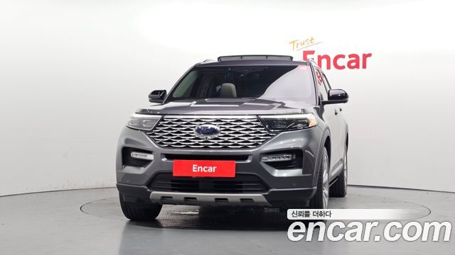 Ford Explorer (VI) 3.0 Platinum 4WD 2022 — фото 3