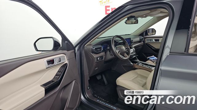 Ford Explorer (VI) 3.0 Platinum 4WD 2022 — фото 10