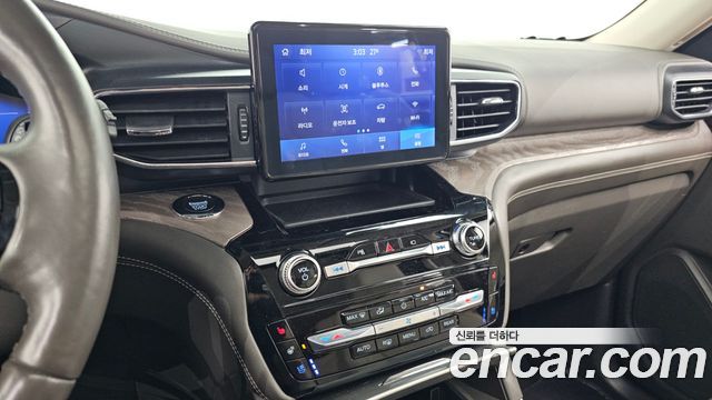 Ford Explorer (VI) 3.0 Platinum 4WD 2022 — фото 14