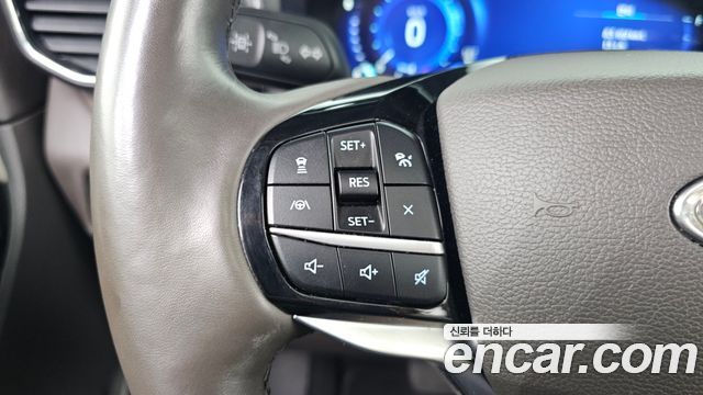 Ford Explorer (VI) 3.0 Platinum 4WD 2022 — фото 28