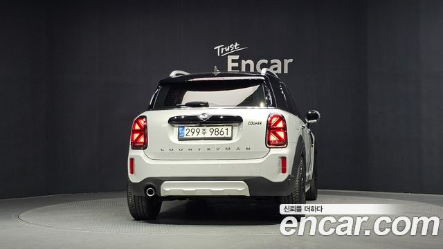 MINI Cooper Countryman HIGH 2nd 2021 — фото 4