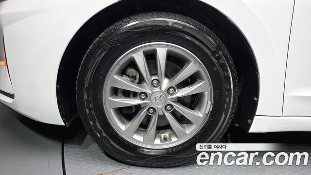 Hyundai Avante (AD) 1.6 Smart 2020 — фото 5