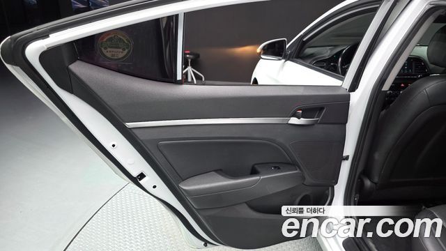 Hyundai Avante (AD) 1.6 Smart 2020 — фото 31