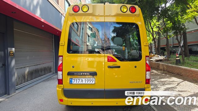 Renault Korea Master School Bus 20-Seater 2020 — фото 4