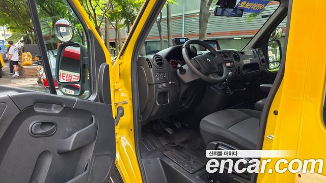 Renault Korea Master School Bus 20-Seater 2020 — фото 10