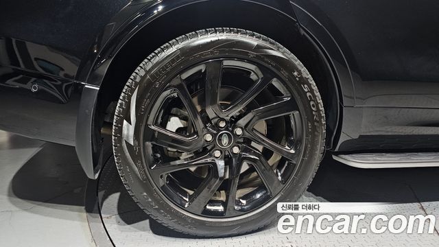 Land Rover Discovery 5 P360 R-Dynamic SE 2023 — фото 5