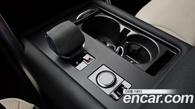 Land Rover Discovery 5 P360 R-Dynamic SE 2023 — фото 9