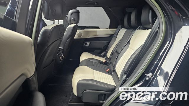 Land Rover Discovery 5 P360 R-Dynamic SE 2023 — фото 12