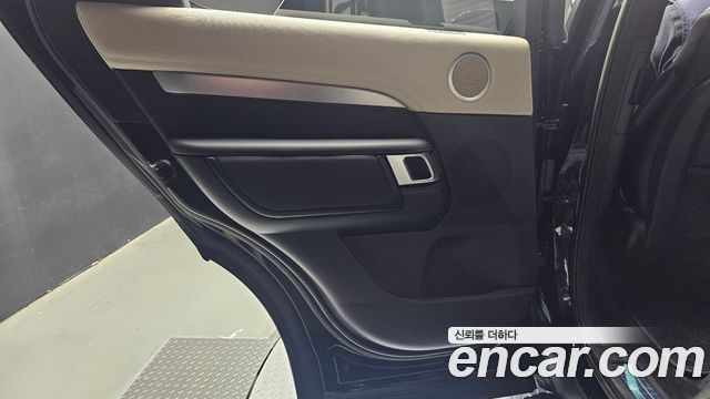 Land Rover Discovery 5 P360 R-Dynamic SE 2023 — фото 25