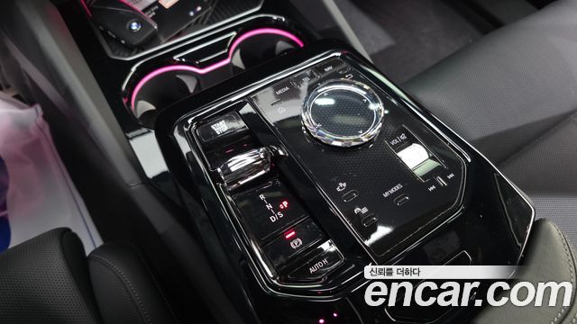 BMW 5 Series (G60) 530e xDrive M Sport Pro 2026 — фото 9