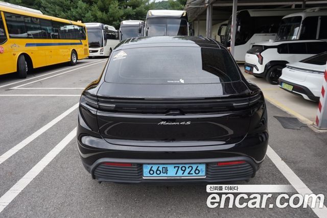 Porsche Macan EV 4S 2025 — фото 4