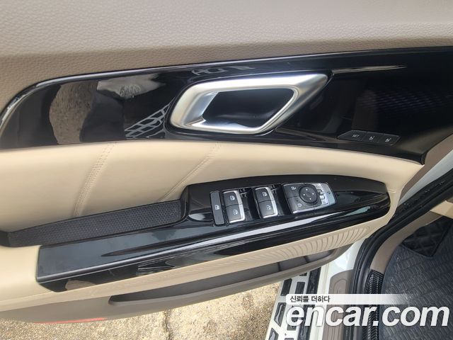 Kia Carnival (IV) Gasoline 9-Seater Signature 2021 — фото 8