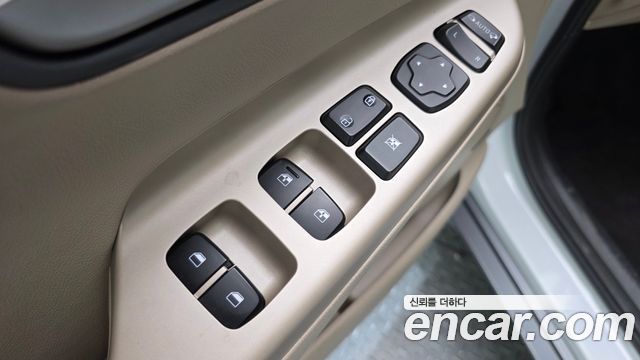 Hyundai Kona Hybrid Premium Special 2020 — фото 13