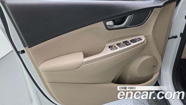 Hyundai Kona Hybrid Premium Special 2020 — фото 24