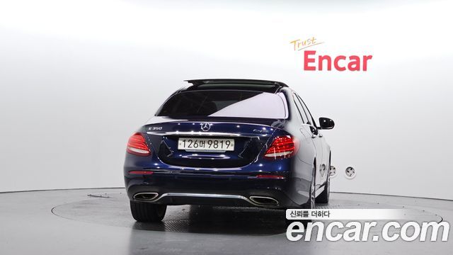 Mercedes-Benz E-Class (W213) E350 4MATIC AMG Line 2019 — фото 4