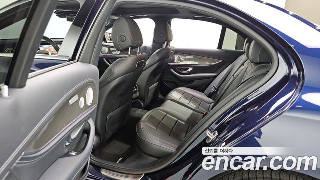 Mercedes-Benz E-Class (W213) E350 4MATIC AMG Line 2019 — фото 19