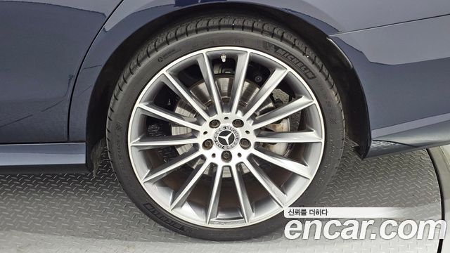 Mercedes-Benz E-Class (W213) E350 4MATIC AMG Line 2019 — фото 21
