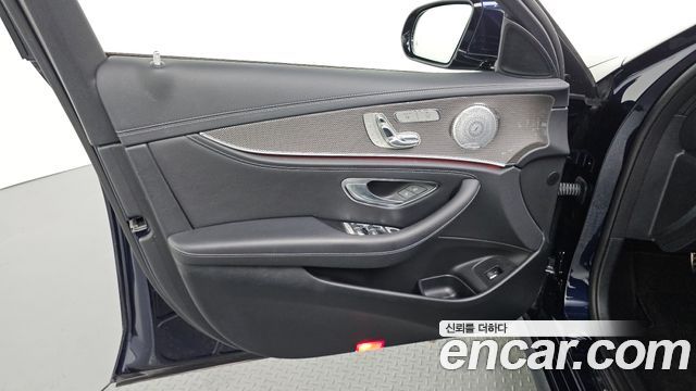 Mercedes-Benz E-Class (W213) E350 4MATIC AMG Line 2019 — фото 24