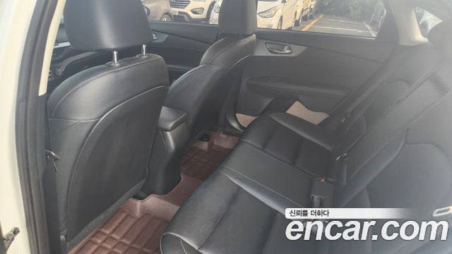 Kia K3 Prestige 2021 — фото 16