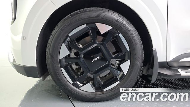 Kia Carnival (IV) Gasoline 7-Seater Noblesse 2024 — фото 5
