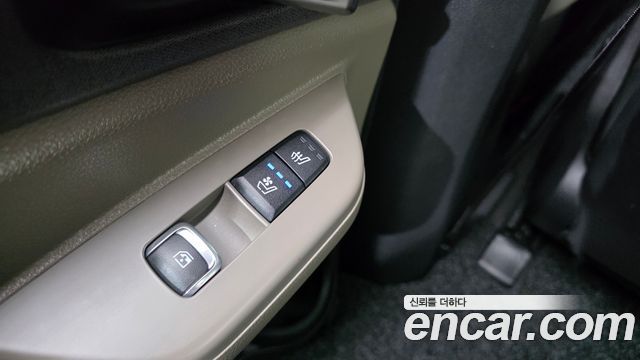 Kia Carnival (IV) Gasoline 7-Seater Noblesse 2024 — фото 31