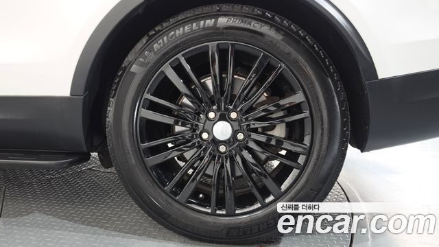 Land Rover Discovery 5 3.0 SD6 HSE Luxury 2020 — фото 21
