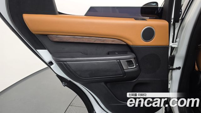 Land Rover Discovery 5 3.0 SD6 HSE Luxury 2020 — фото 25