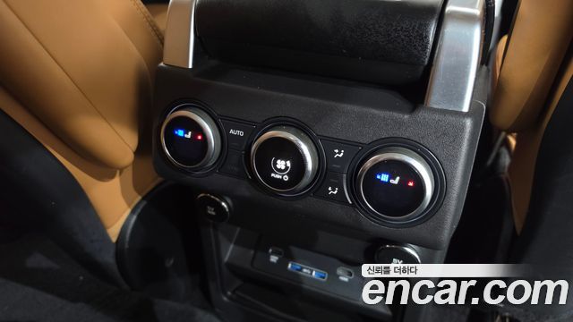 Land Rover Discovery 5 3.0 SD6 HSE Luxury 2020 — фото 29