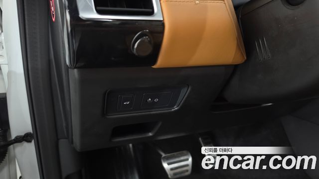 Land Rover Discovery 5 3.0 SD6 HSE Luxury 2020 — фото 37