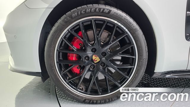 Porsche Panamera (971) 4.0 GTS 2019 — фото 5