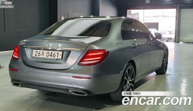 Mercedes-Benz E-Class (W212) E300 Avangard 2017 — фото 2