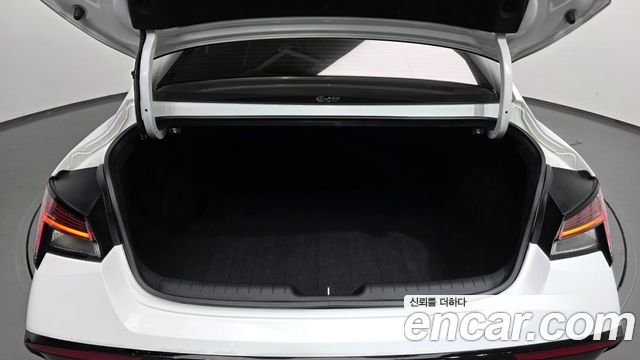 Hyundai Avante (CN7) 1.6 Inspiration N Line 2024 — фото 35
