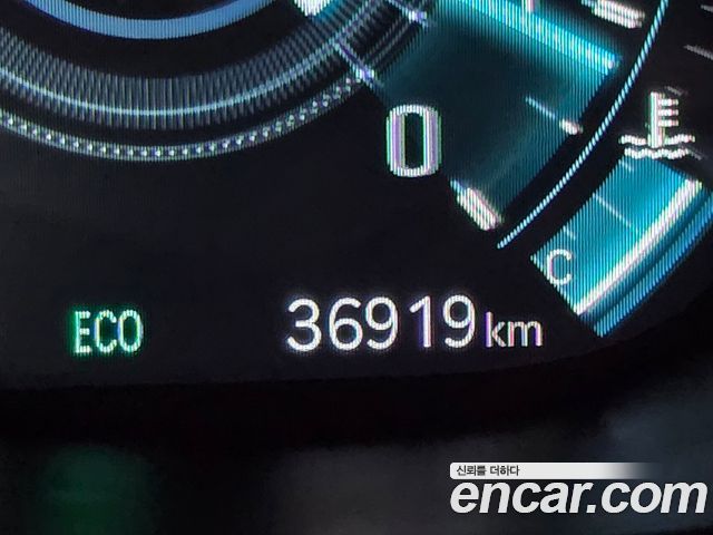 Genesis GV70 2.5T Gasoline 2WD 2021 — фото 8