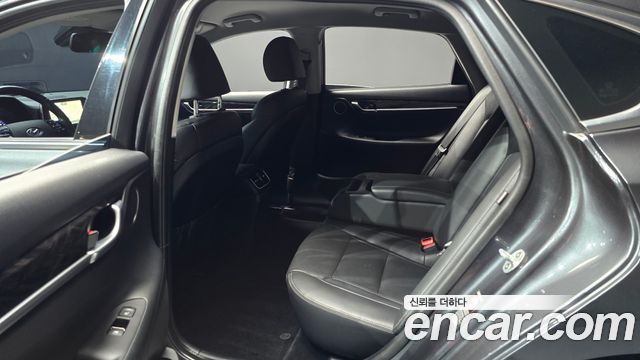 Hyundai Grandeur (IG) 2.4 Premium 2019 — фото 12