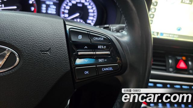 Hyundai Grandeur (IG) 2.4 Premium 2019 — фото 16