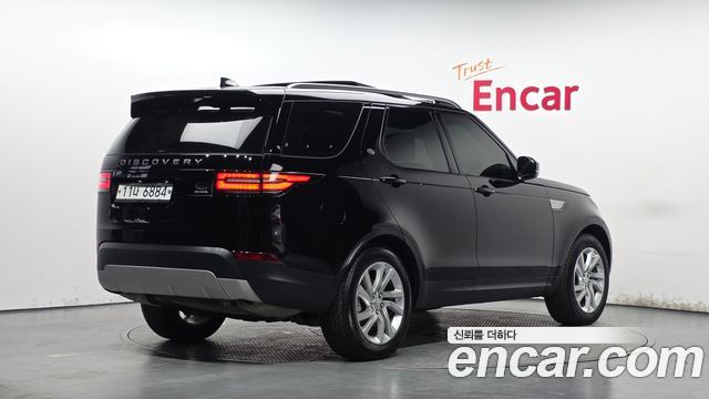 Land Rover Discovery 5 3.0 TD6 HSE 2018 — фото 2
