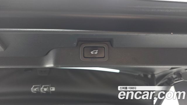 Land Rover Discovery 5 3.0 TD6 HSE 2018 — фото 20