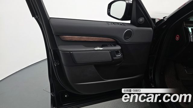 Land Rover Discovery 5 3.0 TD6 HSE 2018 — фото 24